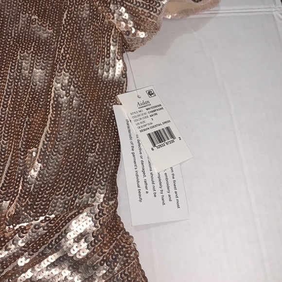 Aidan Mattox | Glitter V Neck Gold Sequin Dress - Picture 7 of 11